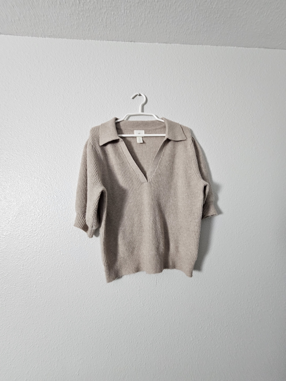 Womens H&m V Neck Collared Sweater Top Sz M